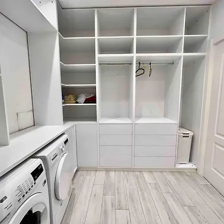 Ring Center / 2br Luxury Appartamento *