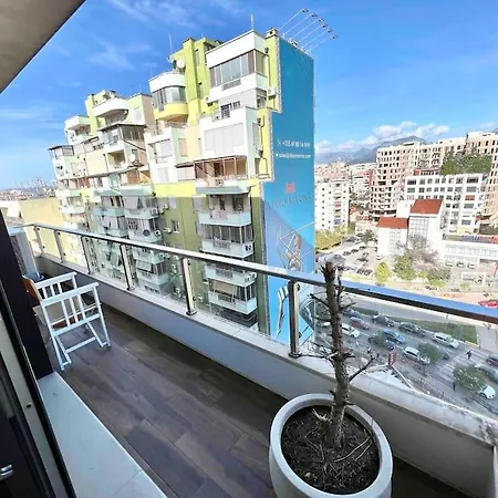 Ring Center / 2br Luxury * Tirana