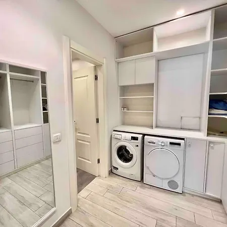 Ring Center / 2br Luxury Appartamento *